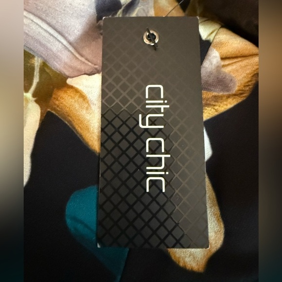 CITY CHIC FLORAL GLOW DRESS Floral Off-Shoulder Dress - Black and Teal NEW 20 - Picture 6 of 10